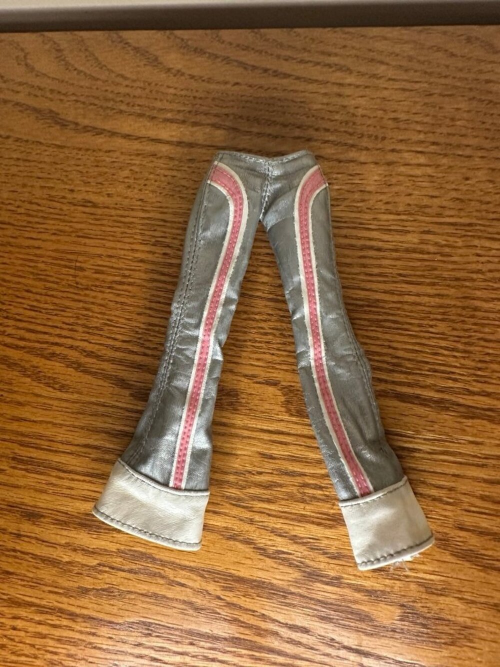 Bratz 2005 Live in Concert Yasmin Pants Replacement Silver Pink Flare Doll
